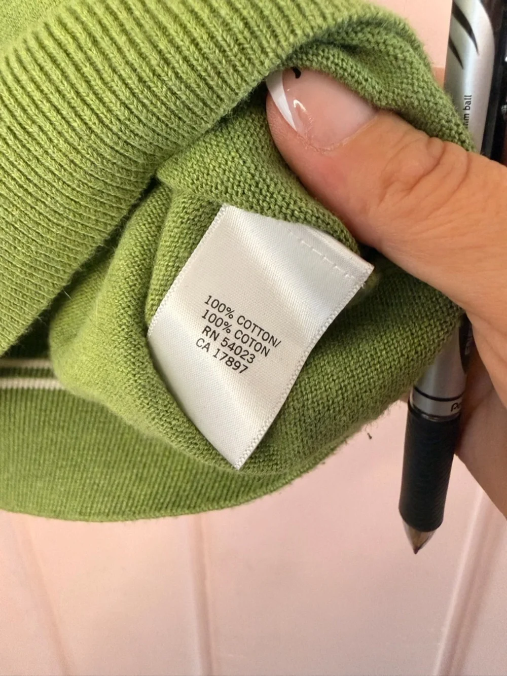 Banana Republic classic neck